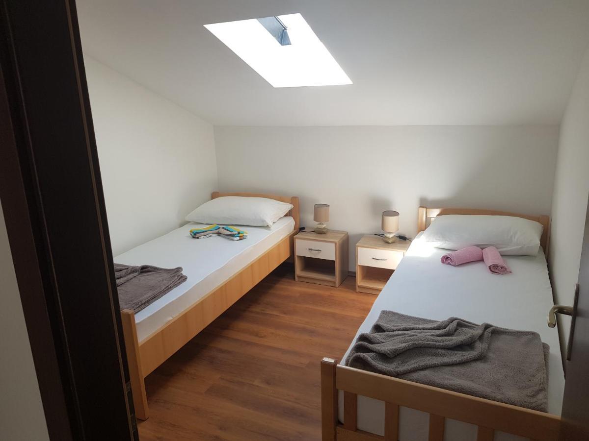 Apartman Ravlic Malinska Εξωτερικό φωτογραφία